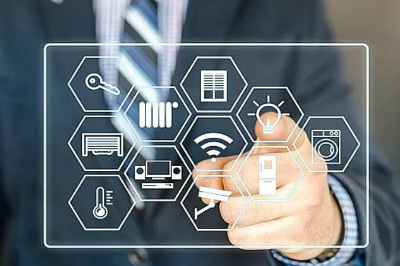 智能家居來襲，傳統(tǒng)家居的轉(zhuǎn)型與未來路徑